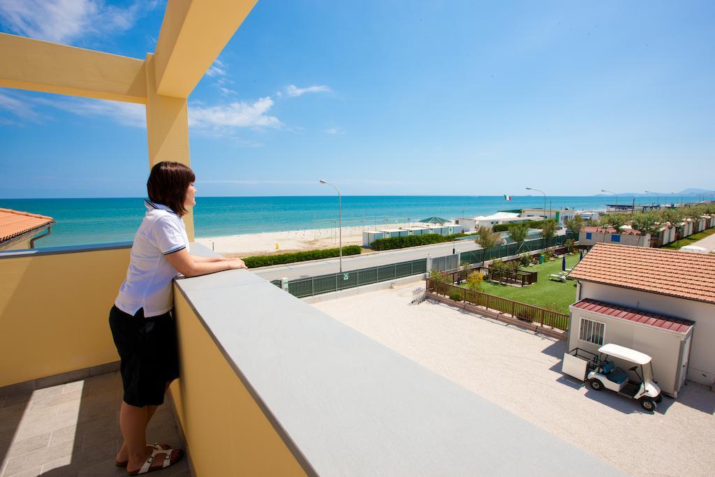 Camping Blu Fantasy Senigallia Exterior photo